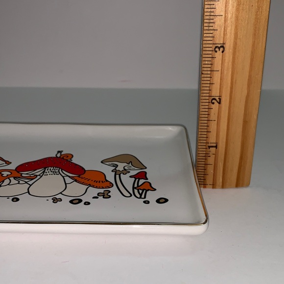 Mushroom Design Rectangular Tray - Picture 3 of 6